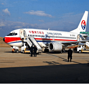 鞍山机场货运航空快运业稳步发展的原因是什么？